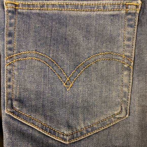 Levi’s Sapphire Dust High Rise Distressed Shorts Waist 27 Size 4 - Picture 7 of 11